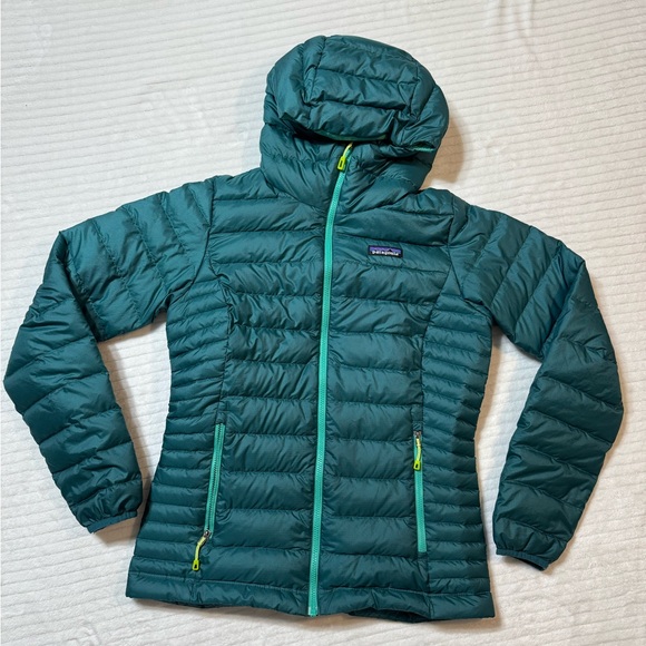 Patagonia Jackets & Blazers - Patagonia Women's Teal Puffer Jacket with Hood